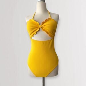 NWT Cupshe Cutout One Piece Swimsuit Barbiecore Scalloped Ruffle Bodysuit M